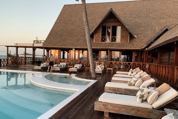 Coastal Breeze Resort Website Redesign